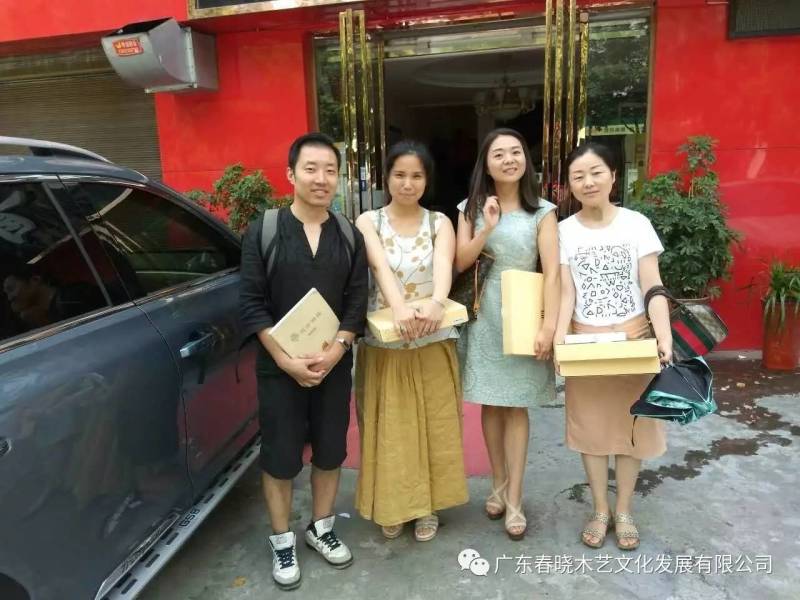 促進(jìn)校企合作，傳遞紅木雅韻——第一屆“楚風(fēng)木韻”家具創(chuàng)意設(shè)計(jì)大賽圓滿落(圖4)