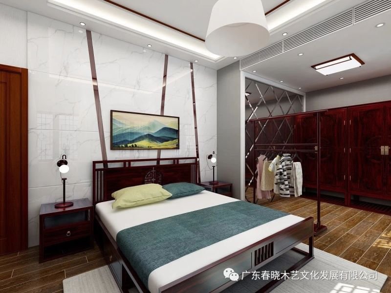 大紅酸枝之后，紅木市場主流當屬血檀與緬花(圖2)