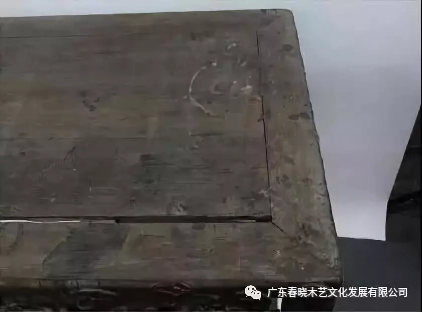 老紅木家具的修復(fù)過程，一經(jīng)修復(fù)煥然一新(圖16)