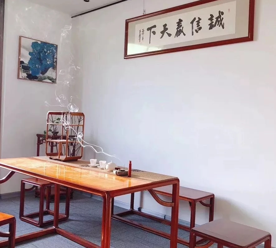 家里放上幾件中式紅木家具，好處多多！(圖2)