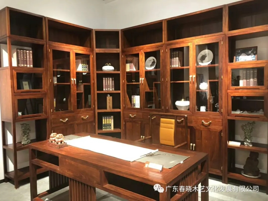 擁有這些特點(diǎn)的中式家具，會讓人發(fā)自心底的喜愛。(圖5)